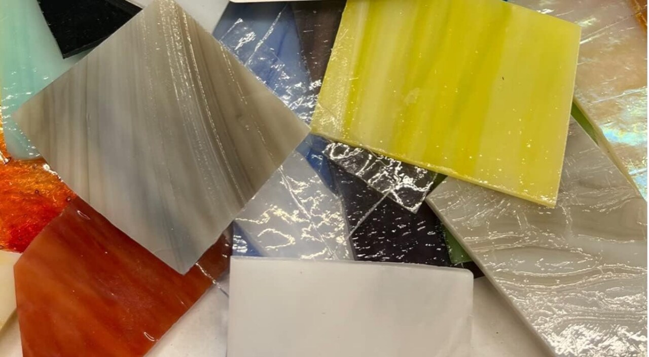 Mosaic Glass Stained Glass Scrap Pieces Sheets, Glass Mosaic Tiles for Crafts. Assorted Colors and Textures (1.5LB)